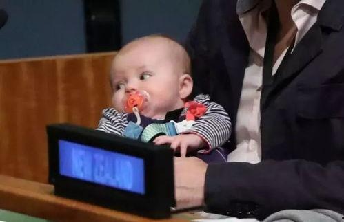 吃瓜小奶娃,揭秘娱乐圈幕后故事