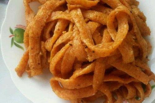 瓜妈吃辣条,瓜妈的美食探险之旅