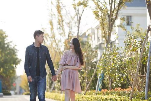 出资吃瓜,揭秘资本背后的娱乐真相