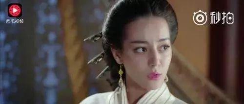 扮女吃瓜,吃瓜群众眼中的“男版女神”