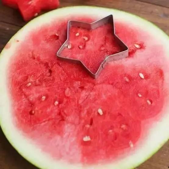 小瓜的瓜花可以怎么吃,创意烹饪新体验